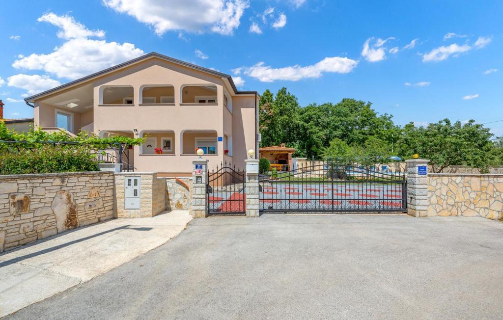 Apartman Blazevic Пореч Экстерьер фото